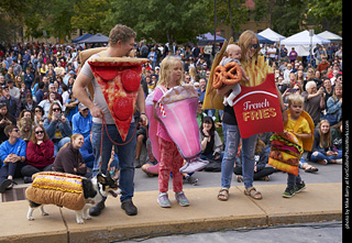 Tour de Corgi - Costume Contest - Fast Food
