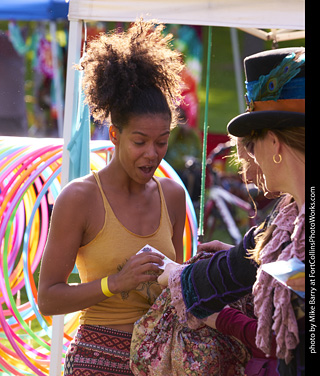 2019-10-05-world-hoop-day-people-