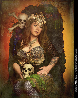 Mirelle - Halloween mermaid shoot