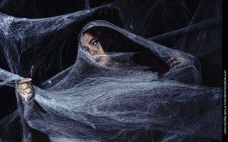 Andrea - spiderweb model shoot