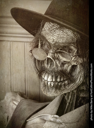 Ike Clanton's Haunted Hotel