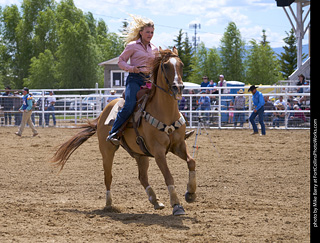 Never Summer Rodeo - Barrel Racing
