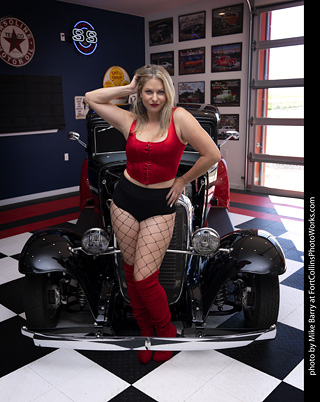 Car Cuties Pinup Shoot