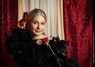 Shelly Mardi Gras model shoot