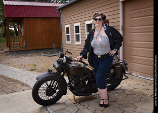 Holly at the TLC Vintage Model Shoot